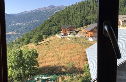 Vallouise-Pelvoux House | Maison D'altitude Poutres et Pierre Avec vue sur la Vallée!