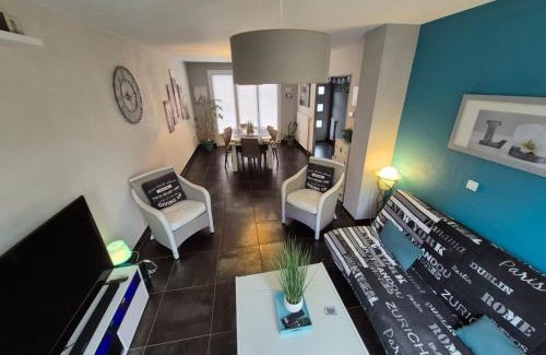 Chambray-les-Tours Villa | Maison d Angele 4 chambres