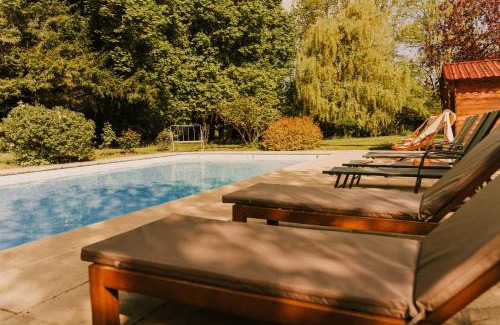Lhuis House | Maison d'hôtes et gîte de charme avec piscine, La Lhuiseraie