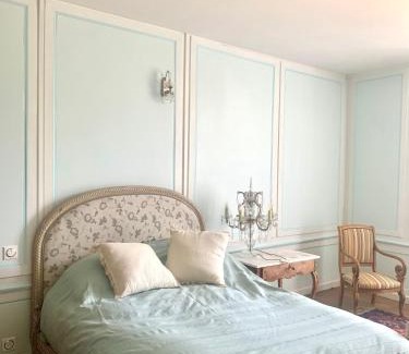 Maure-de-Bretagne Bed & Breakfast | Maison d'Hôtes Château de La Lambardais