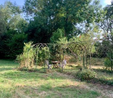 Maure-de-Bretagne Bed & Breakfast | Maison d'Hôtes Château de La Lambardais