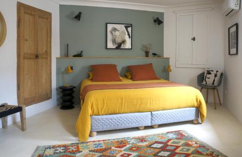 Robion Bed & Breakfast | Maison d'hôtes Kazaart