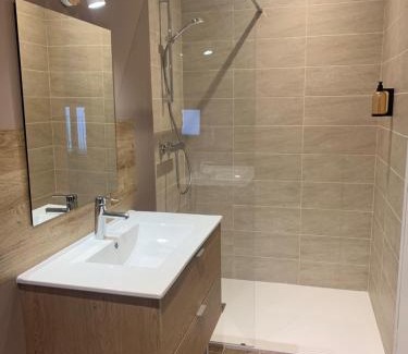 Recoubeau Bed & Breakfast | MAISON D' HÔTES L'Écurie de Luzerand