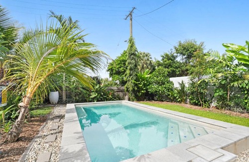 Whitfield House | Maison Daintree - Mount Whitfield View