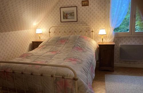 Dun-sur-Auron House | Maison dans un grand parc
