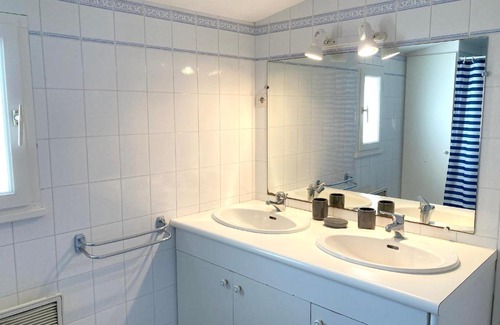 Beauvoir-sur-Mer House | Maison de 3 chambres avec jardin clos a Beauvoir sur Mer a 4 km de la plage