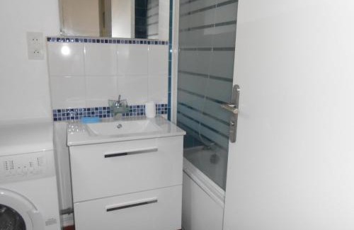 Ploemel House | Maison de 45 m², terrasse, jardin, proche mer, golf et sentiers côtiers – 4 pers. - FR-1-397-13