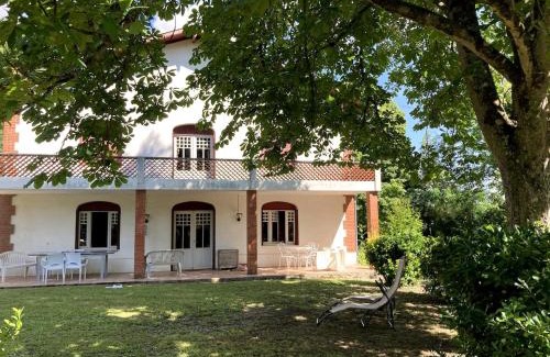 Gavarret-sur-Aulouste House | maison de campagne avec grand lac et park arboré