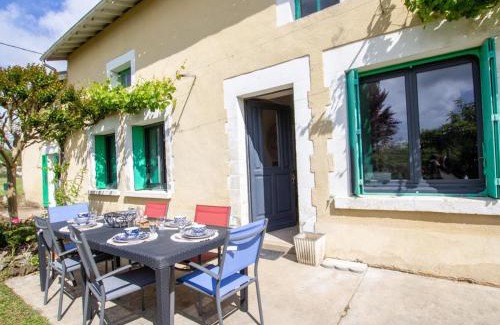 Sourzac House | Maison de Campagne Authentique avec Jardin, Proche Vélo Route - Tout Confort en Dordogne - FR-1-616-383