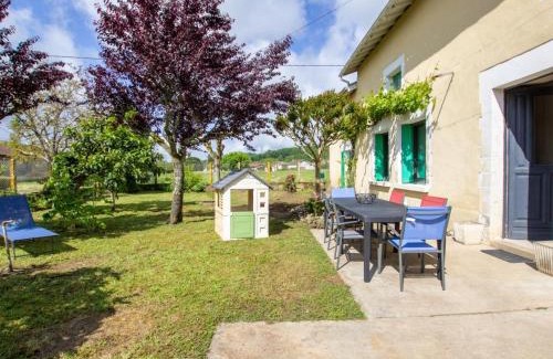 Sourzac House | Maison de Campagne Authentique avec Jardin, Proche Vélo Route - Tout Confort en Dordogne - FR-1-616-383