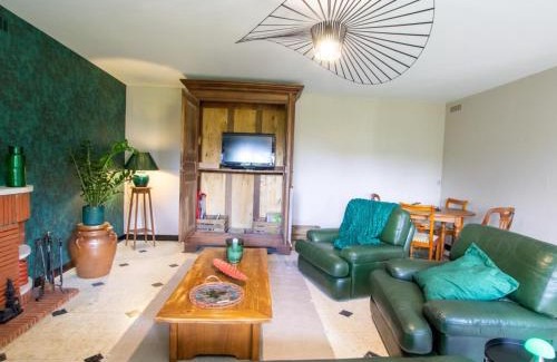 Sourzac House | Maison de Campagne Authentique avec Jardin, Proche Vélo Route - Tout Confort en Dordogne - FR-1-616-383