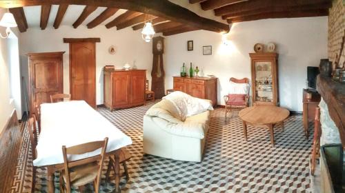 Les-Trois-Moutiers House | Maison de charme avec jardin aux Trois-Moutiers, 116 m², 6 pers.