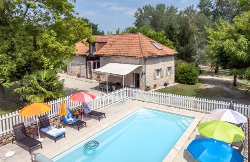 Limeyrat House | Maison De Charme Avec Sa Piscine