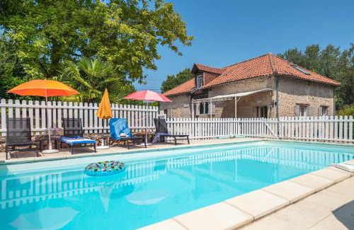 Limeyrat House | Maison De Charme Avec Sa Piscine