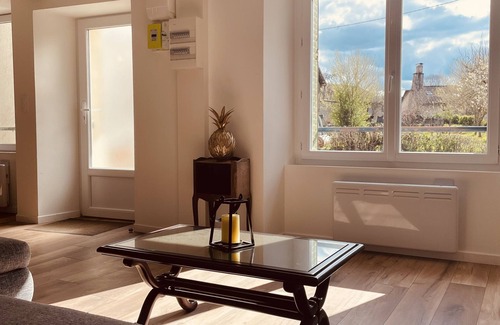 Saint-Santin-Cantales House | Maison de Bourg Cantalienne