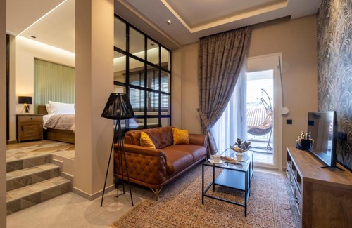 Larissa Apartment | Maison De Luxx , A7 Penthouse