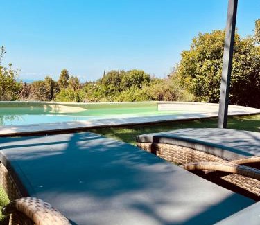 Villardonnel Villa | Maison de maître avec piscine et vue