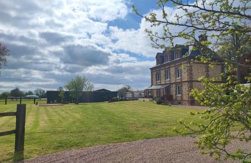 Quetteville House | Maison de maître avec piscine