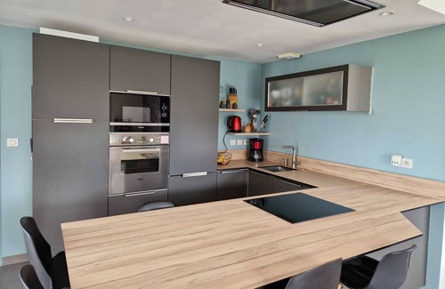 Caro House | Maison de Plain Pied Avec Piscine Chauffée