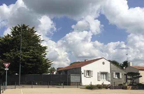 L'Aiguillon-sur-Vie House | Maison de Village, 8 Couchages Proche mer
