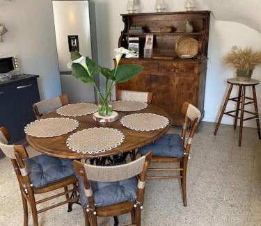 Roquemaure Apartment | Maison de village 5 vacanciers chez Néné et Bibi