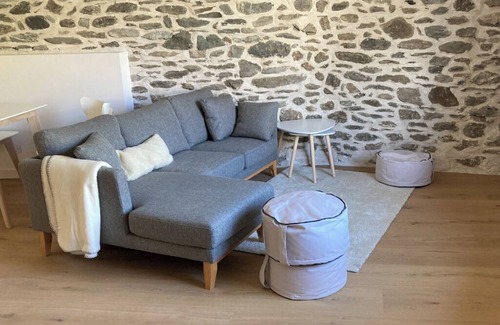 Laruns House | Maison de Village Rénovée Avec Jardin Proche Chemins de Rando, Ski, Rafting