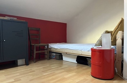 Begles House | Maison de Ville. Patio et Piscine aux Beaux Jours. 4 Chambres, 2 Sdb. Au Calme