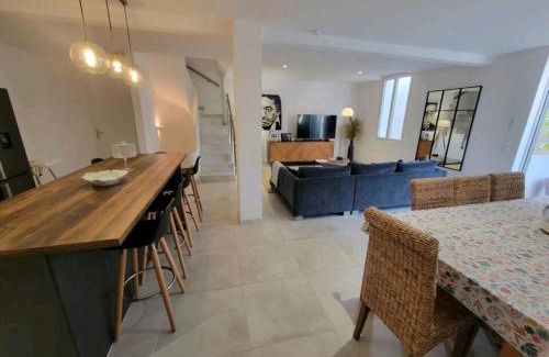 Florensac House | Maison de ville standing proche mer