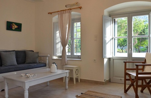 Kalymnos House | Maison Des Clementines