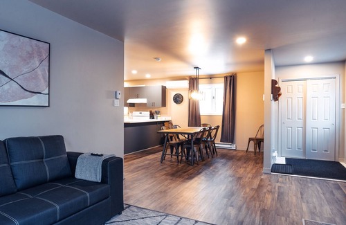Saint-Faustin-Lac-Carre House | Maison des Geais Bleus