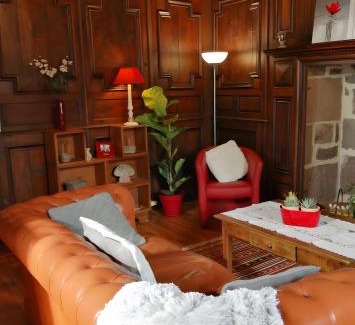 Vic-sur-Cere House | Maison des Princes de Monaco