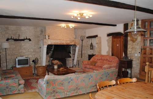Puyguilhem House | Maison Du Coin - The Corner Cottage