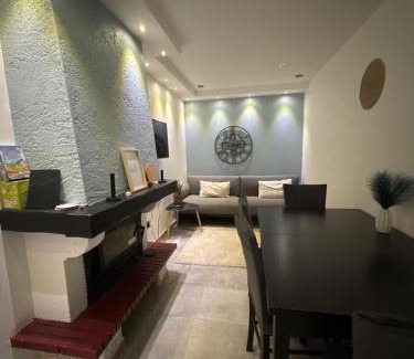 Le Fief-Sauvin House | Maison du Fief Sauvin