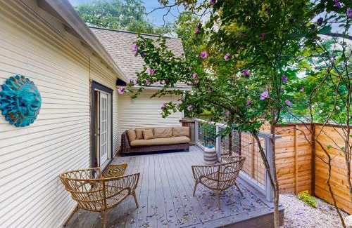 South River City House | Maison Du Soleil