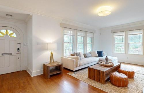 South River City House | Maison Du Soleil