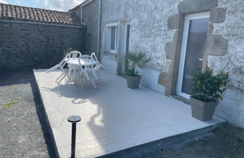 Mortagne-sur-Sevre House | Maison en campagne