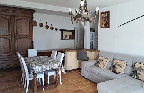 Boisse House | Maison en Pierre
