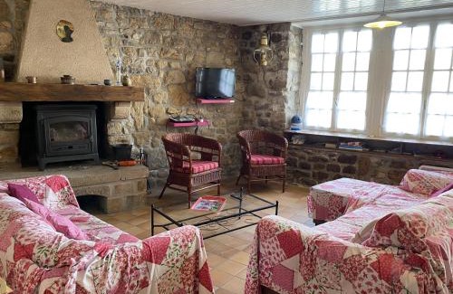 Etel House | Maison en pierre près du port et des plages - 2 chambres - Jusqu'à 4 personnes - FR-1-397-6