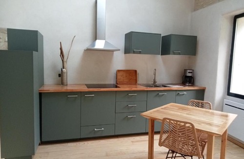 Auch House | Maison en pierre restaurée avec jardin