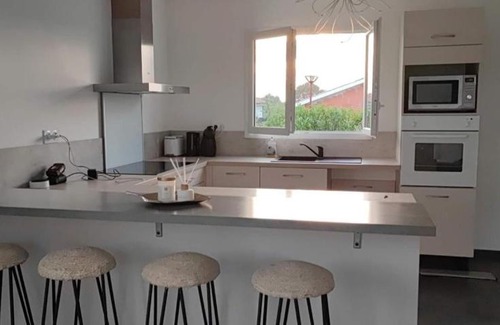 Saint-Martin-de-Hinx House | Maison familiale recente avec terrasse & jardin