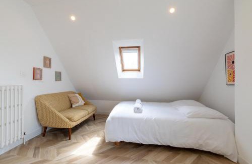 Sainte-Anne-d'Auray Apartment | Maison familiale - Spacieuse - Wifi - Parking
