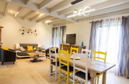 La Fagette House | Maison Familiale au Calme avec Ping-Pong, Baby-Foot et Proximité Sites Préhistoriques - FR-1-616-339