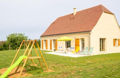 Sainte-Orse House | Maison familiale avec terrasse, clim et jeux enfants en Périgord - FR-1-616-334