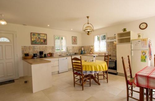 Sainte-Orse House | Maison familiale avec terrasse, clim et jeux enfants en Périgord - FR-1-616-334