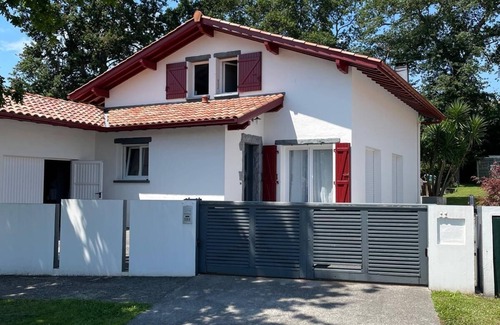 Arbonne House | Maison Familiale