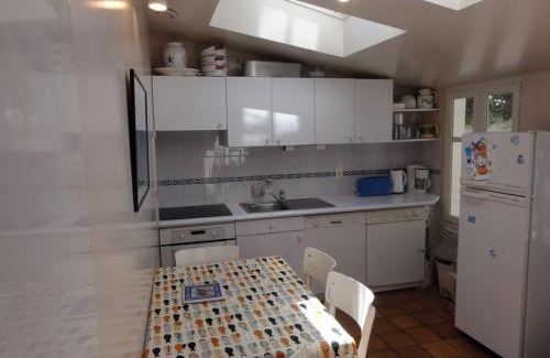 Sauzon House | Maison familiale typique à Sauzon avec jardin, proche du port - FR-1-418-11