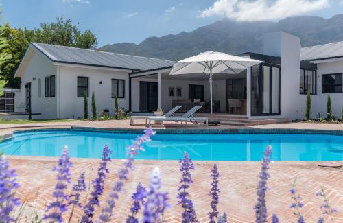 Franschhoek Villa | Maison la Bruyere, 4 bedroom villa - pool, airco & hottub