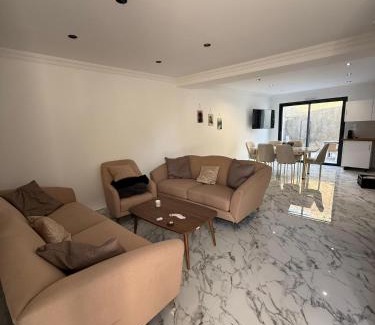 La Celle-sous-Gouzon House | Maison La Pornicaise 11