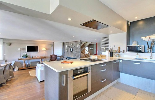 Morbihan Apartment | Maison "les pieds dans le sable" Vue mer