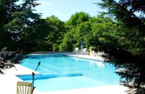 Carlucet House | Maison lumineuse et charmante à Carlucet avec piscine partagée